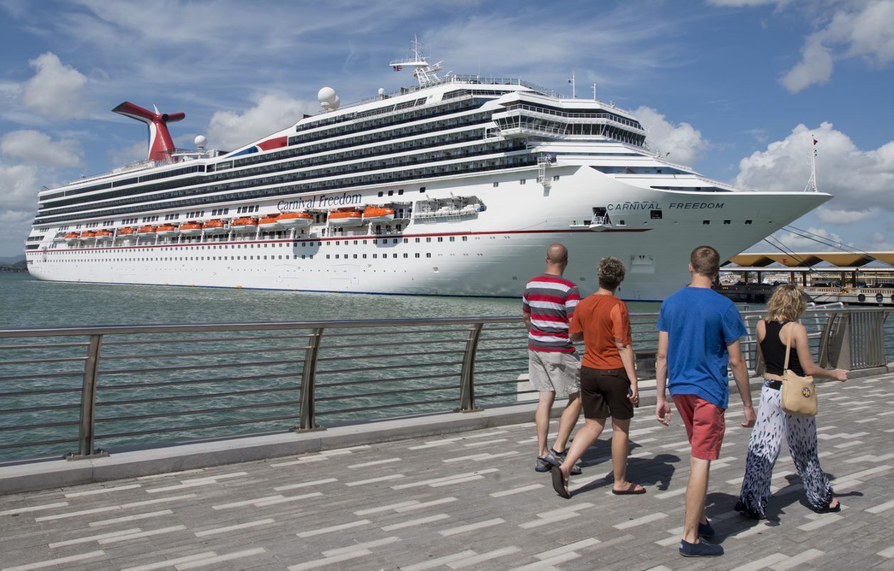 Crucero Carnival ta preparando pa nabega riba su rutanan incluyendo Aruba