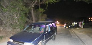 Chauffeur bou influencia a dal den otro auto na Santa Marta.