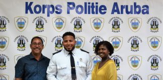 Cuerpo policial Aruba a reconoce agente Raigel Hoen