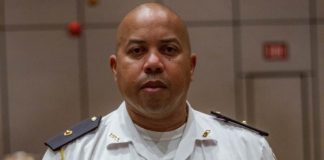 Sr. Richard Kramers a keda encarga cu mando diario di Guarda Nos Costa