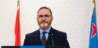 No ta pasobra bo ta hayando FASE e prolongacion ta automatico. Mester aplica pa prolongacion.