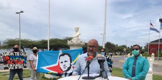 Jeffrey Schuilenburg a anuncia accion di firma pa protesta contra Hulanda; Chantage pa un saco di placa ta un acto criminal