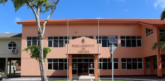 Parlamento a yama reunion pa 4’or pa expresa sentimento riba retiro di Marisol