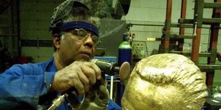 Ceramica ta e workshop habriendo aña 2021 na Ateliers ’89, pa lesa publica o forward di antemano masha danki felis dianan di fiesta Elvis López.