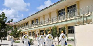 Desde Comienso Di E Pandemia E Ministerio Di Boluntario Di Freewinds A Traha Duro Cu Un Solo Meta Den Cabes: Pa Hasi Aruba E Lugar Mas Sigur Na Mundo C:\Users\D CO\Desktop\Aruba Do It All Pjt DRs\Photos weing 24 Dec 20\20201224 EPI\_1FW0454.JPG