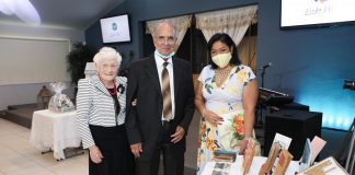 E prome Arubiano pastor evangelico na Aruba ta wordo reconosi y onra: Sr. Bicento Henriquez