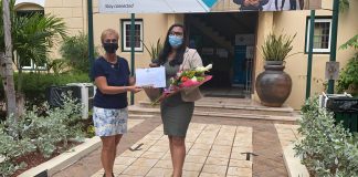 Graduacion Dorainne Danies pa Bachelor of Arts den Organization, Governance, and Management