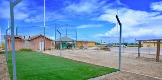 Minister Dangui Oduber: Percurando pa haci varios veld rond di Aruba limpi