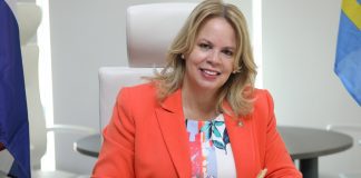 Prome Minister Evelyn Wever-Croes: Gobierno di Aruba ta Firma Acuerdo cu Compania di Tecnologia di Estonia Pa Cuminsa cu e Proyecto Innovativo: Conexion