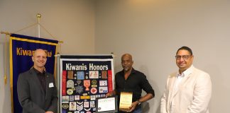 Kiwanis Club of Aruba ta duna reconocemento na Bert Wielenga Y Lionel Rumnit