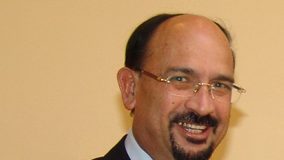 Noticia Falso: Nel Oduber no a exigi ningun placa y a accepta retiro