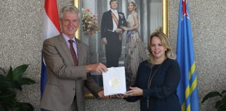 PREMIER WEVER-CROES A REUNI CU EMBAHADA DI REINO NA COLOMBIAColombia ta un partner hopi importante pa Aruba.