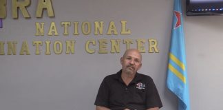 Enbes cu Crisisteam trata hende cu dignidad, nan kier sigui trata hende pio cu cacho