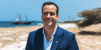 PARTIDO RAIZ TA LANZA ABOGADO MR. GEOFFREY WEVER; CANDIDATO NOBO PA ELECCION 2021