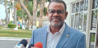 Parlamentario Marlon Sneek: Flexibilisacion di medidanan pero deporte ta sigui wordo afecta grandemente