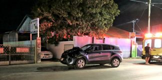 Un dama herida den accidente ariba crusada den Avenida Milo Croes