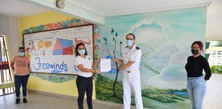 Scol Preparatorio Tarcicius ta duna un danki special na e Ministerio di Boluntario di Freewinds pa mantene nan scol sigur durante e ultimo aña C:\Users\Ken Weber\Desktop\Pics to File\20210504 - Tarcisius Letter Presentation\_1FW3306.JPG