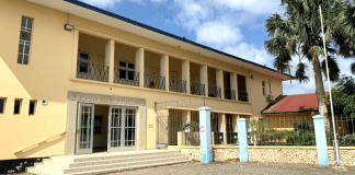 Investigacion den DVG ta riba certificado di vacuna y no riba resultado di test di covid