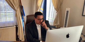 ‘E Pandemia di COVID a tranca reorganisacion y renobacion di Arubahuis’