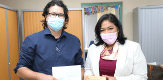 Roland Pang ta cumpli 25 Aniversario na servicio di pais Aruba