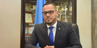 Su abogado ta haya cu mester declara Paul Croes liber, paso comerciantenan a mustra cu e donacionnan haci no tin nada di reglamento di permiso of dispensacion