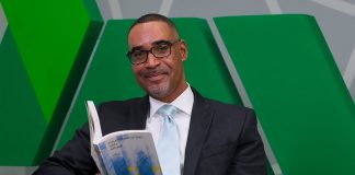 Ta AVP mes ta culpabel di e Green Handshake