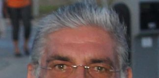 Politico Boneriano Jopie Abraham a fayece