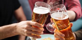 Samenscholingsverbod ta na vigor; prohibi pa sinta hunto of reuni riba caminda publico