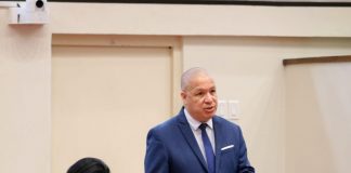 Contento y gradici cu aprobacion unanime di Ley di supervision di operadornan di weganan di placa