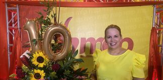 Partido MEP ta sorprender Lider di partido Evelyn Wever-Croes cu un Reconocimiento pa su 10 aña como lider di MEP