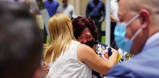 Gobierno di Aruba a dispidi di colega Hubert Maduro