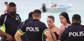 Supuesto caso di violacion y agresion ariba Eagle Beach a termina den detencion di un dama turista