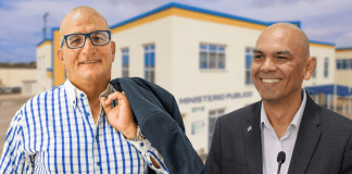 Booshi Wever a haya contesta di Ministerio Publico; Su keho contra Otmar Oduber ta wordo investiga