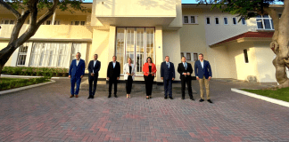 Huramentacion di Ministernan di Gabinete Wever- Croes II a wordo posponi pa Dialuna atardi