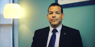 Aplicando un maneho Multi Disciplinario lo Atende cu Retonan di Sector di Husticia Y Social