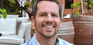 Miguel Mansur a baha nivel di parlamento na un cas di redashi