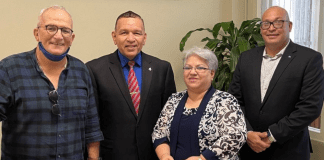 Liesje Khemlani a cumpi 30 aña trahando na Parlamento di Aruba