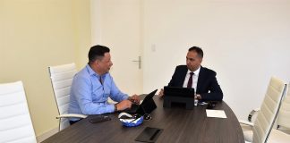 Minister Dangui Oduber a comparti maneho di ministerio di turismo pa cu APA cu CEO di APA