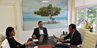 Minister Dangui Oduber a reuni cu DVG pa maneho 2021-2025