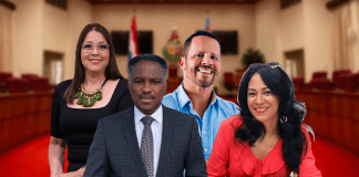 Bloke di oposicion tabata “baho, nasty y stinki stinki” den parlamento Solo di pueblo