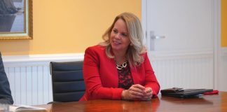 Prome Minister a recapitula e prome dos simannan di Gobernacion