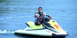 Jason su reaccion ora a puntre si e tin handgranaat: “Si mi tawata tin e masha rato lo ma press e den garganta di hende”