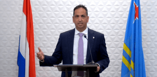 Minister Dangui Oduber hunto cu DVG y PAHO a lansa campaña di prevencion: Bo Estilo Di Bida E Mihor Medicina!