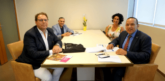 Minister di enseñansa y deporte Endy Croes a reuni cu NHL stenden hogeschool di Hulanda