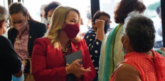 Luna di Adultonan Mayor: Danki na e metodo digital nos grandinan por a keda mas den contacto cu famianan