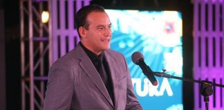 Knowledge economy ta caminda expertonan internacional por contribui na progreso local.