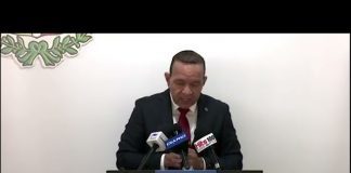 Minister Endy Croes tin oido pa Dragracing y pista palomarga