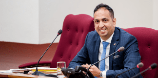 CAFT a confirma cu e maneho di turismo hiba pa Minister Dangui Oduber tabata super bon