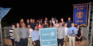 Interact Club of International School Aruba a keda instala