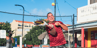 Aruba Bank ta reconoce su empleado superior pa luna di oktober